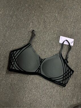 Honeylove Silhouette Wireless bra black adjustable SZ L 38 B\C New NWT